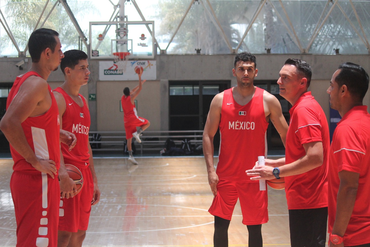 Sergio Molina y la Selección Mexicana de Baloncesto