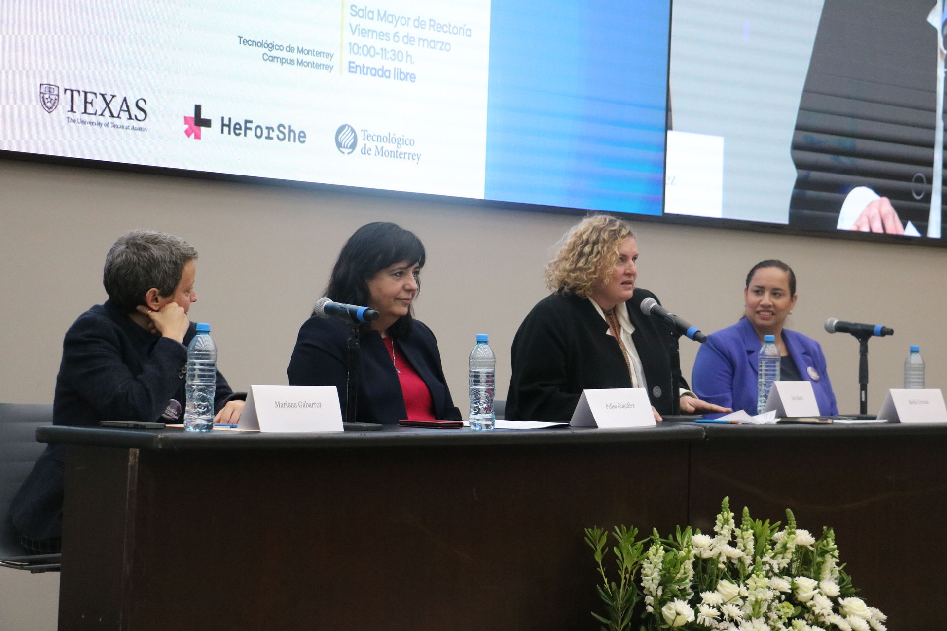 Panel Feminismo y Academia