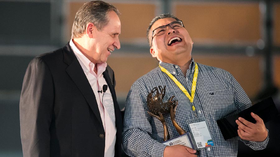 Profesor Milton Espinosa, premio Profesor Inspirador del Tec de Monterrey.