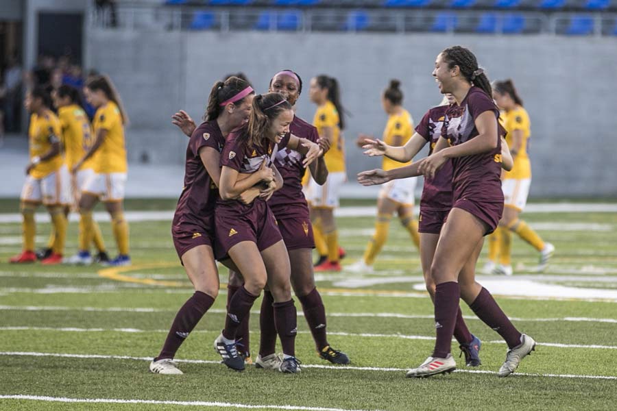 Tigres enfrentó a Sun Devils en el Estadio Borregos.