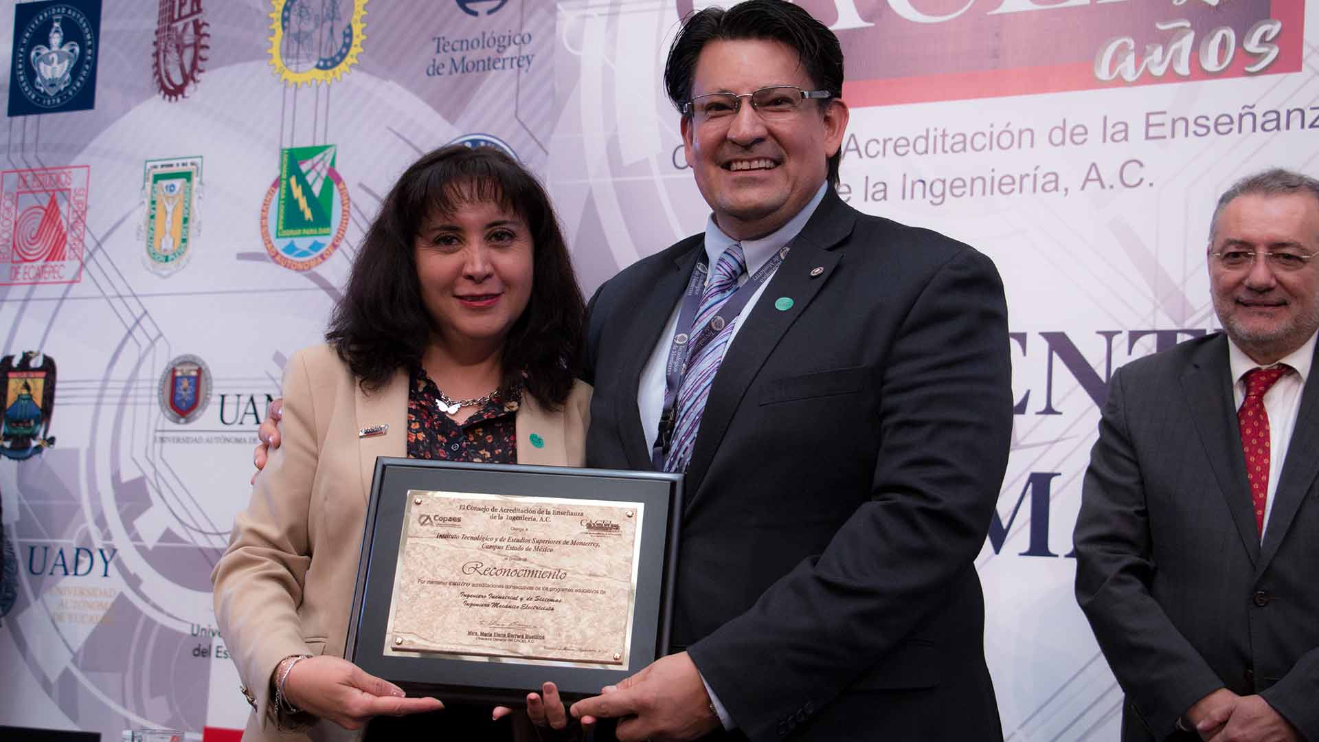 Reconocimiento CACEI Tec CEM