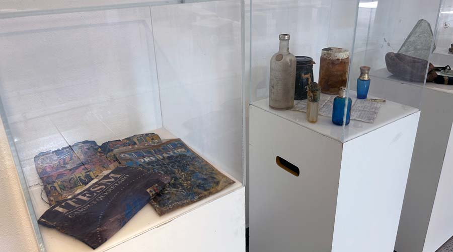 Galeria de los objetos contenidos en la cápsula