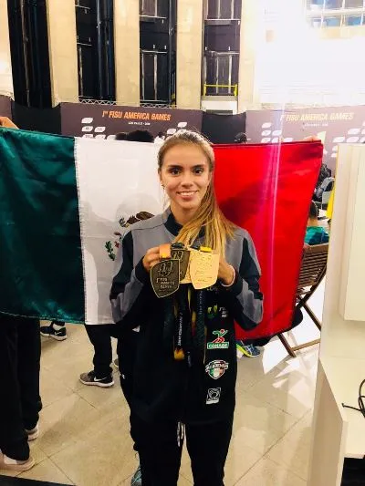 Dania Aguill&ograve;n