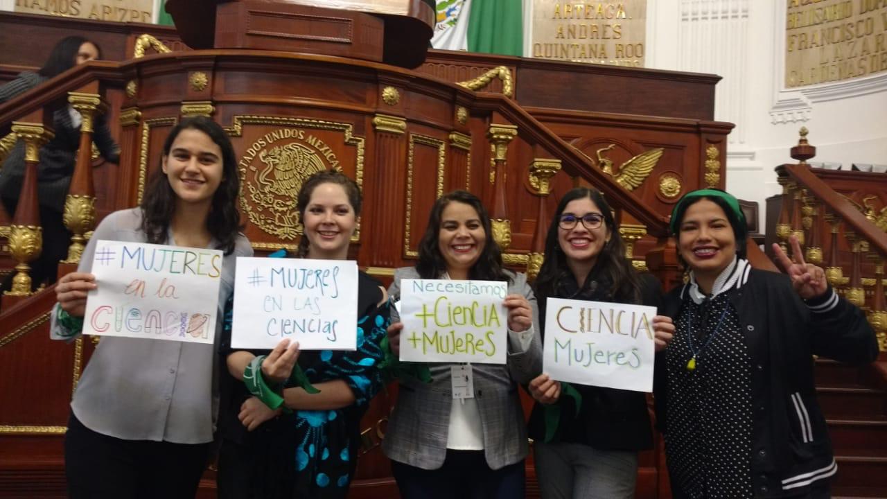 integrantes del parlamento de mujeres