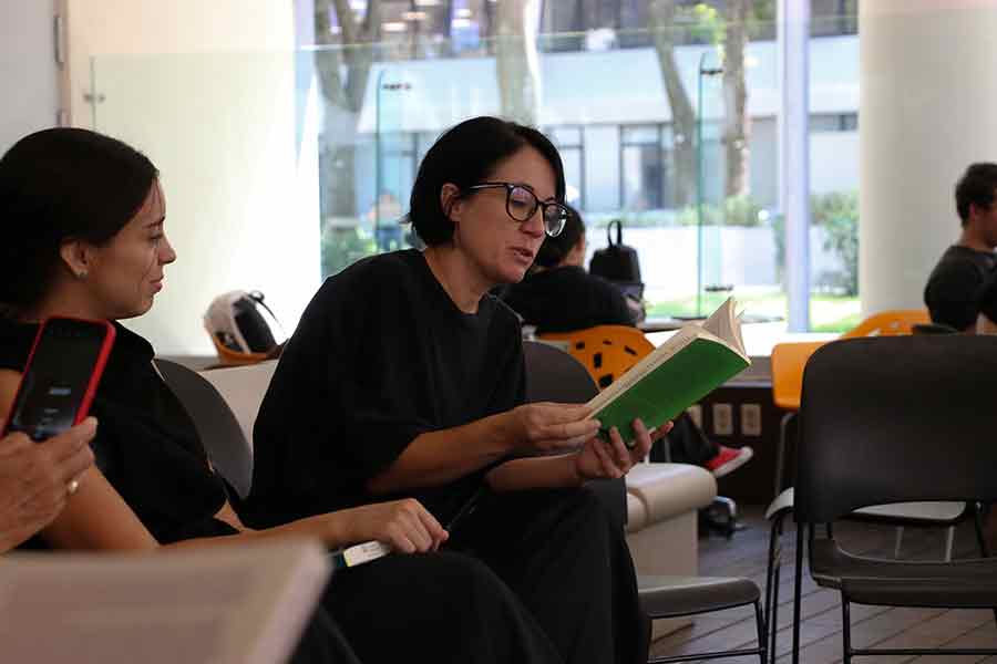 Acervo de género en arquitectura y diseño fue presentado en la Biblioteca del Tec Guadalajara.
