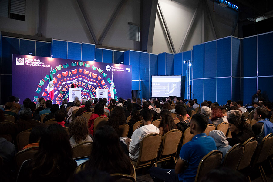 Adonis en el cierre de la Feria Internacional de Libro Monterrey 2018