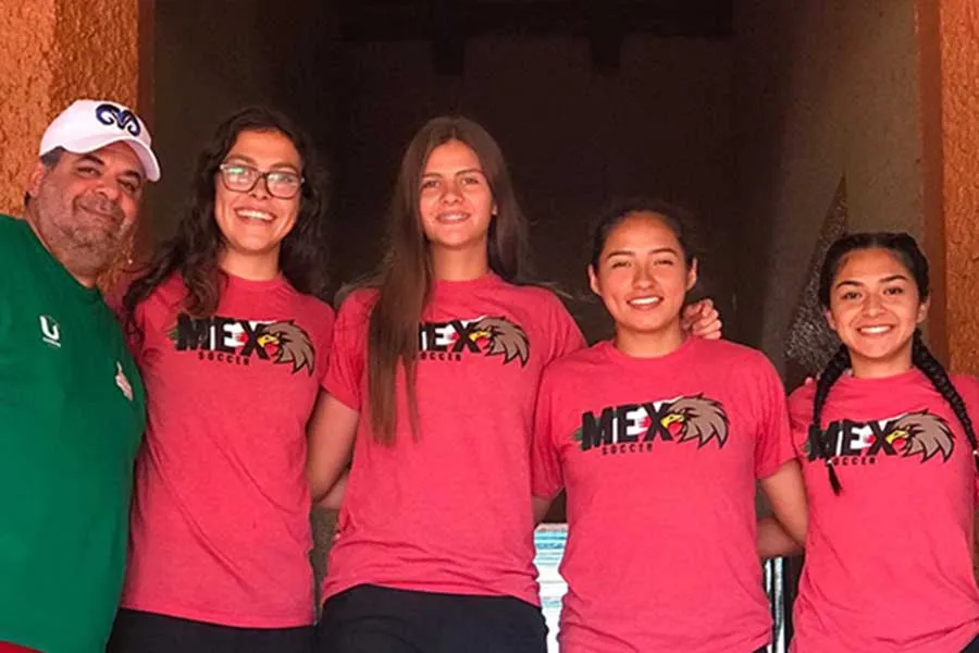En el 2019 Aline Ver representó a México en el Panamericano FSU así como en la Universiada Mundial.