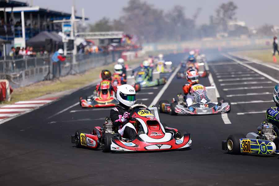 Alumna y piloto de karts Luana Céspedes, de PrepaTec Guadalajara.