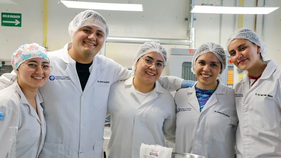 Estudiantes de Tec Campus Querétaro irán al IFT FIRST Chicago por snacks saludables