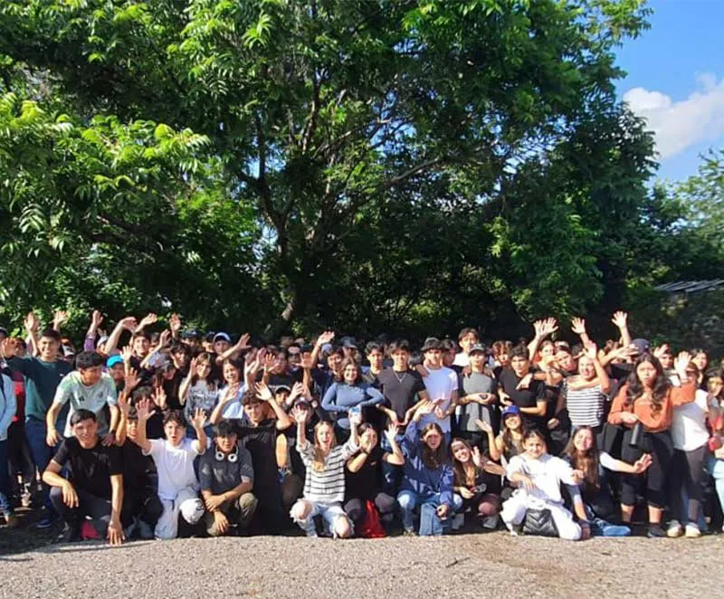 Estudiantes de la PrepaTec Cuernavaca realizaron una reforestación en la sierra Los Ejidos de Tepoztlán, Morelos como parte del proyecto de sostenibilidad del modelo Project Based Learning (PBL).