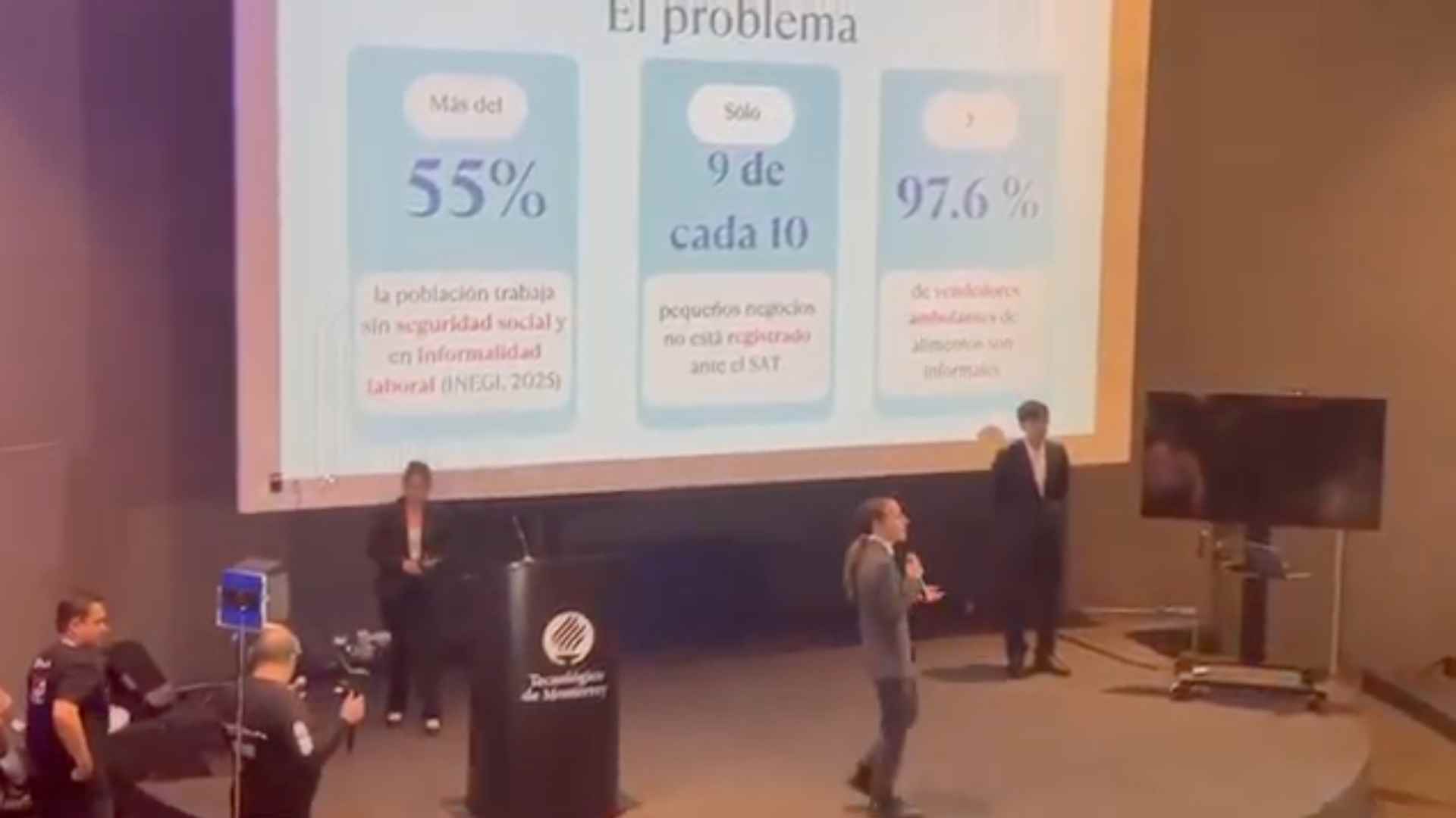 Alumnos de la PrepaTec Puebla desarrollan app para ayuda a PyMEs