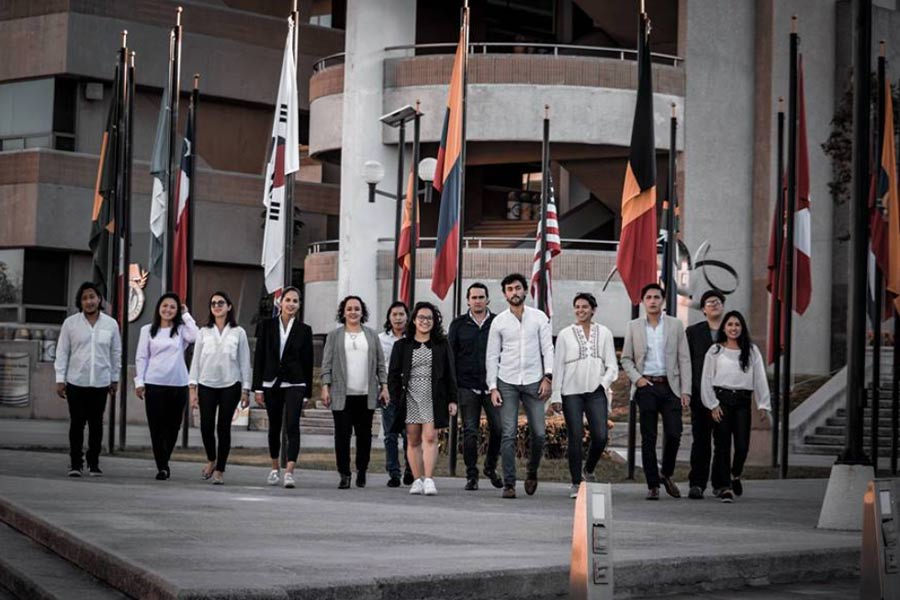 Representantes de NMUN del Tec campus San Luis. 