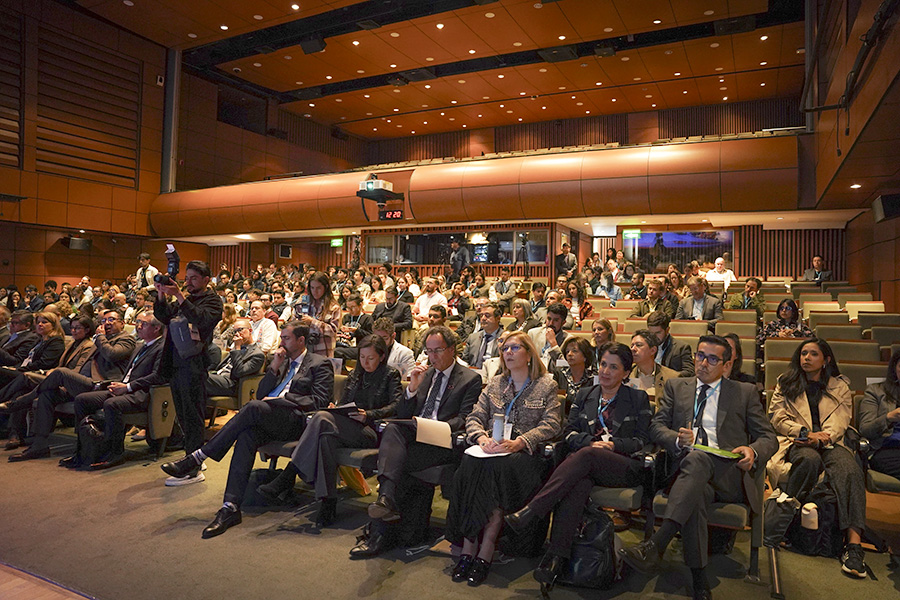 Personas en el auditorio donde se realizó el congreso de La Tríada