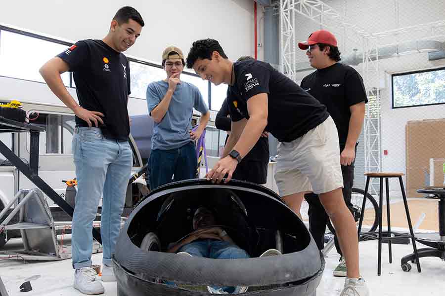 Autos eléctricos creados en Tec Guadalajara para competir en Shell Eco-Marathon.