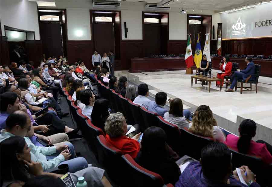Capacitacion a funcionarios del Poder Judicial, por parte de la Clínica Nansen del Tec Guadalajara.