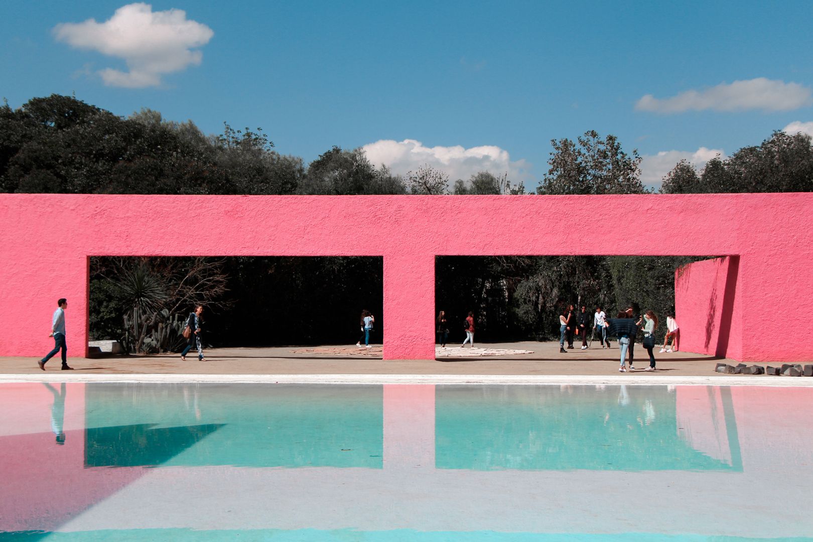 Obra Cuadra de San Cristóbal del arquitecto Luis Barragán