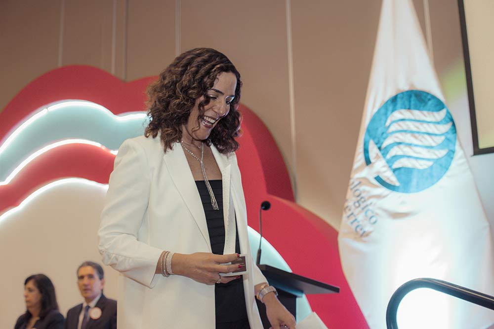 Ceremonia Premio Mujer Tec 2020 Marisa Lazo