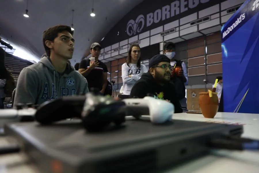 Algunos jugadores compitieron en la arena Borregos.