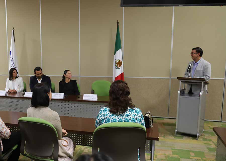 Tec Guadalajara firmó convenio para impulsar labor social con GAP, Grupo Aeroportuario del Paciífico. 