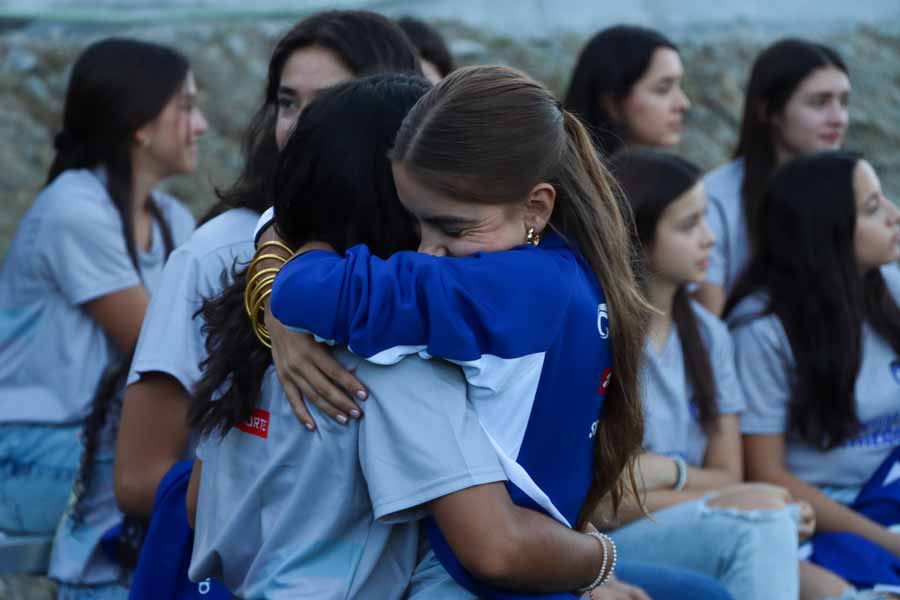 Alumnos formaron parte de la inauguración de la nueva cancha de PrepaTec Valle Alto.