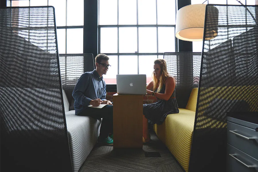 coworking-couple