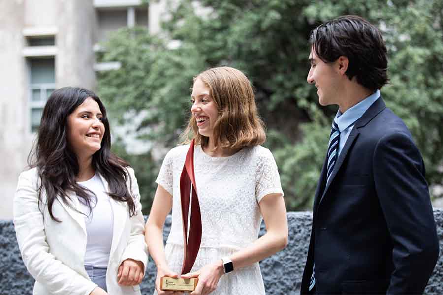 Estudiantes Tec galardonados por su innovación educativa De Raíz