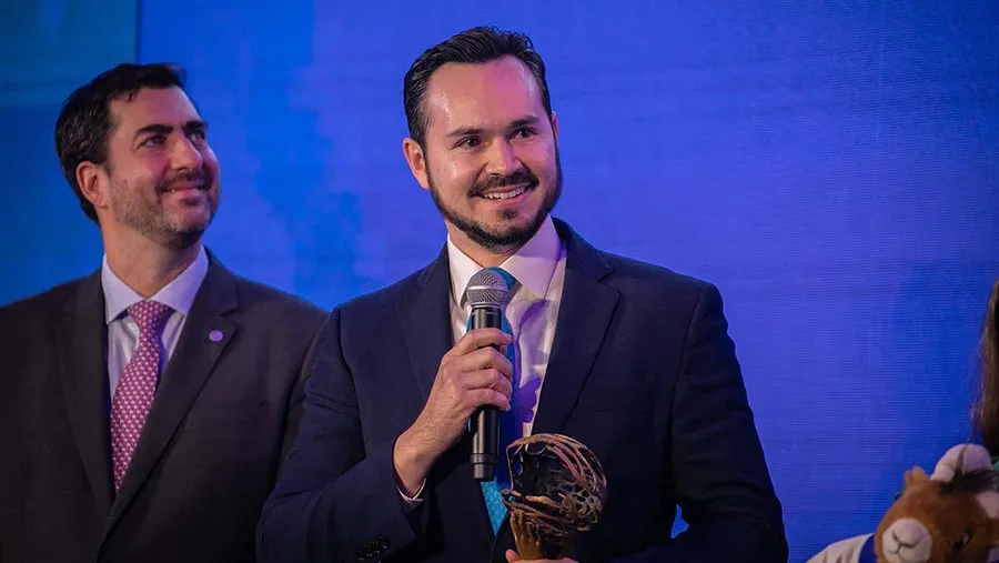 Eduardo Aguiñaga es profesor de la EGADE Business School en Monterrey. Foto: Alejandro Salazar