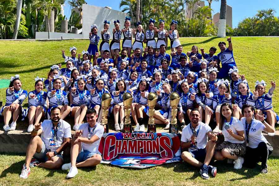 Un total de 75 estudiantes se dieron cita en Puerto Vallarta para participar en esta competencia internacional.