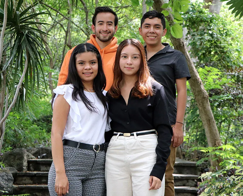 Estudiantes de 5to. semestre de la Licenciatura en Finanzas del Tec campus Cuernavaca obtienen primer lugar nacional en el bloque Análisis del financiamiento con Grupo HERDEZ.