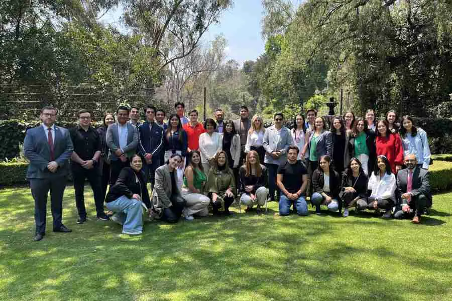 Visita a la Embajada de Colombia en México