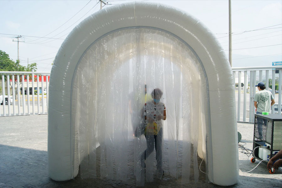 EXATEC de Sureste instala túnel sanitizante.