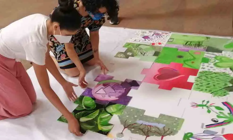 Familias de PrepaTec Colima realizan mural colectivo para representar su resiliencia y expresar las emociones