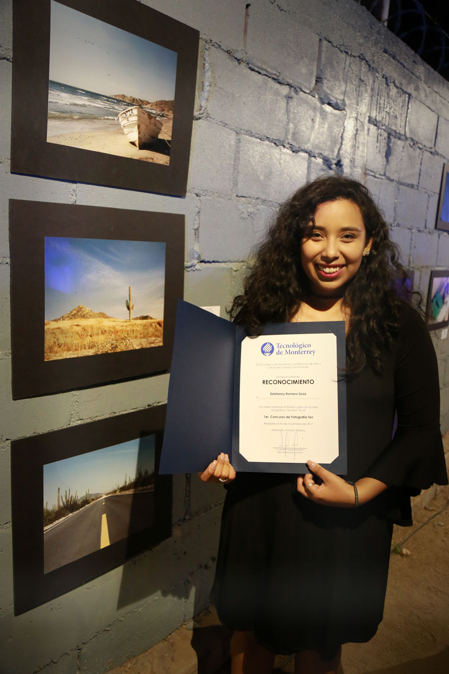 Estefai Romero ganadora del concurso de fotografía