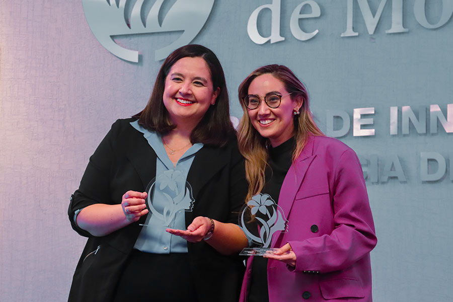 Silvia Medina, directora de la Licenciatura en Finanzas y Mayra Hurtado, EXATEC y CEO de Hormony Prelude Health en el FemTech MX 2025.