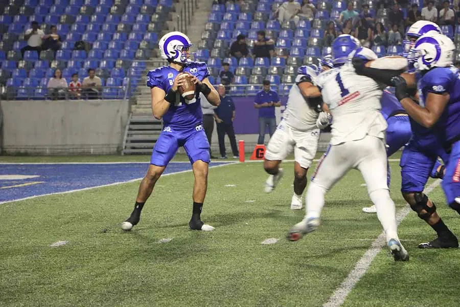 Fernando Sarabia, jugador de Borregos Monterrey, en semifinal de ONEFA contra Borregos Puebla. 
