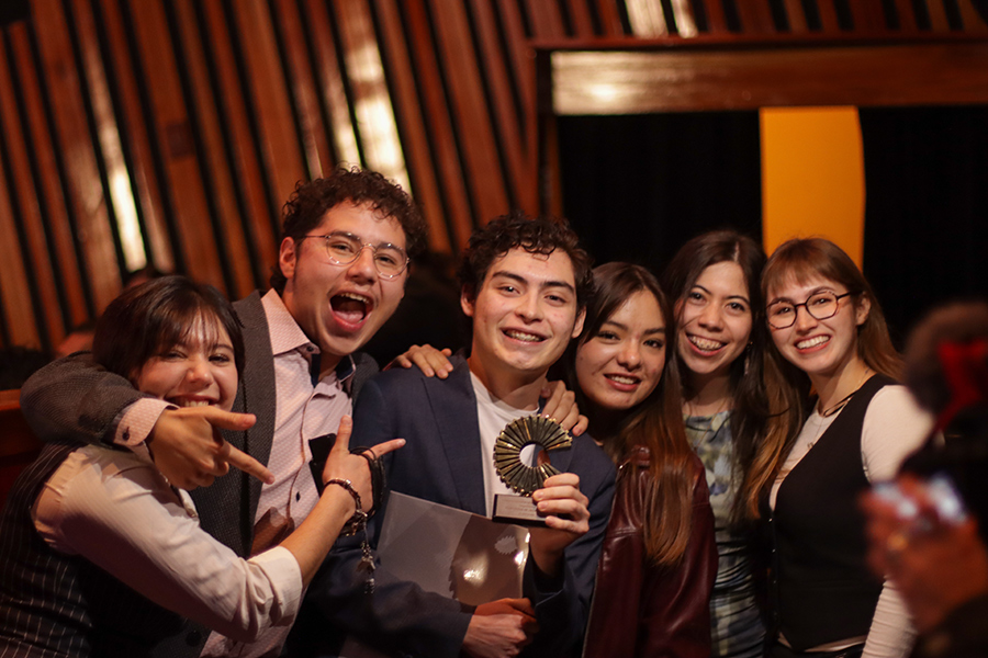 Alumnos ganadores del Festival Internacional de Cortometrajes del Tec