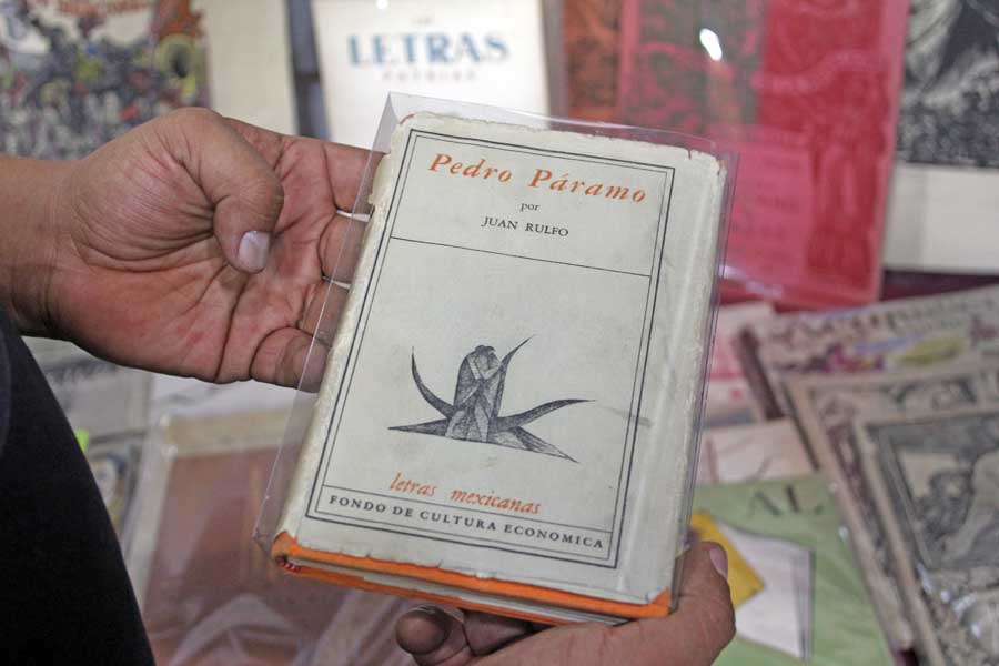 En la FIL Monterrey 2023 se pueden encontrar primeras ediciones de autores mexicanos como Pedro Páramo de Juan Rulfo (foto).