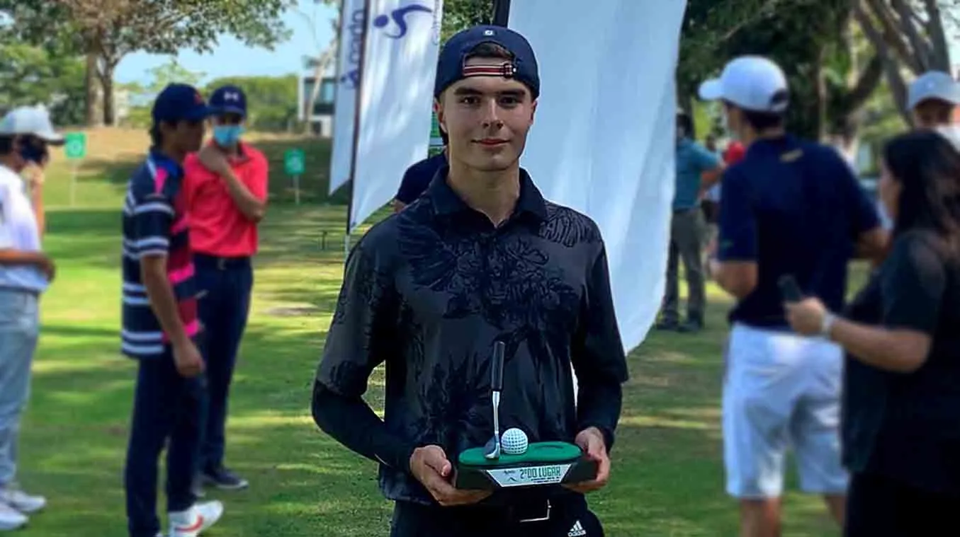 Francisco Mustico, estudiante de PrepaTec Colima es segundo en gira de golf GADO