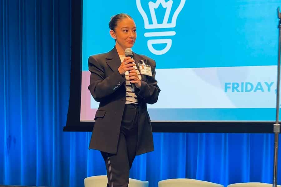 La EXATEC Frida Treviño participó en Cumbre del Banco Mundial.