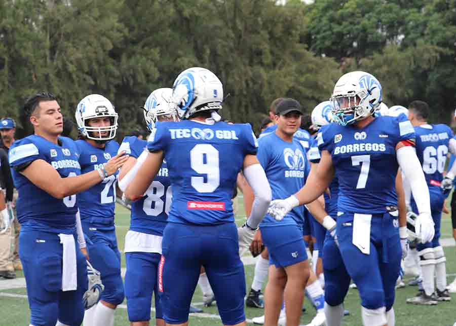 Equipo de Tec Guadalajara de futbol americano de la Liga ONEFA listo para la temporada 2023.