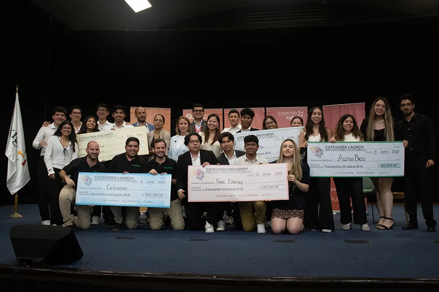 Ellos son los ganadores del Xignux Challenge 2025. Foto: Julio Chavoya