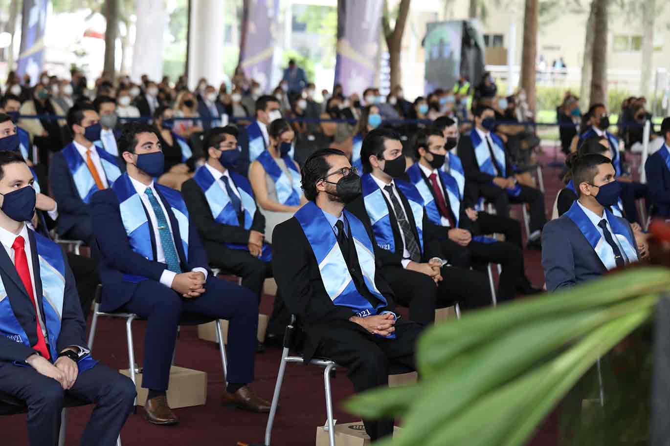 Viven graduación presencial en Tec, campus Guadalajara.