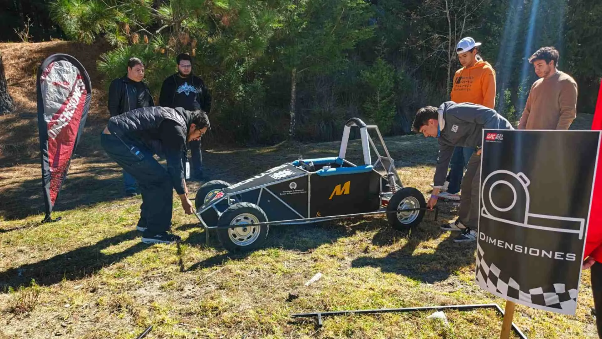 Ecuderías Tec obtienen primer y segundo lugar en la competencia nacional Gravity Race Car 2025