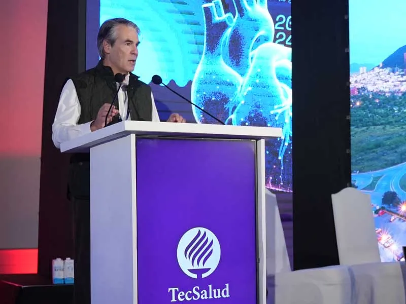 Dr. Guillermo Torre, rector de TecSalud.