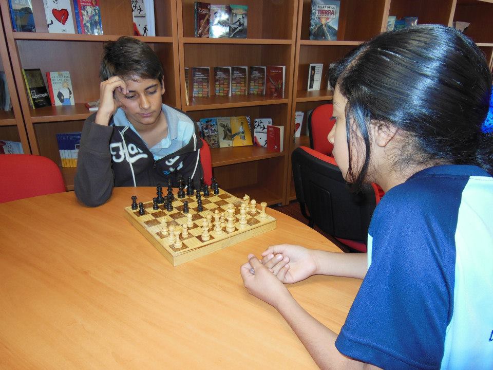 hector jugando ajedrez en 2012