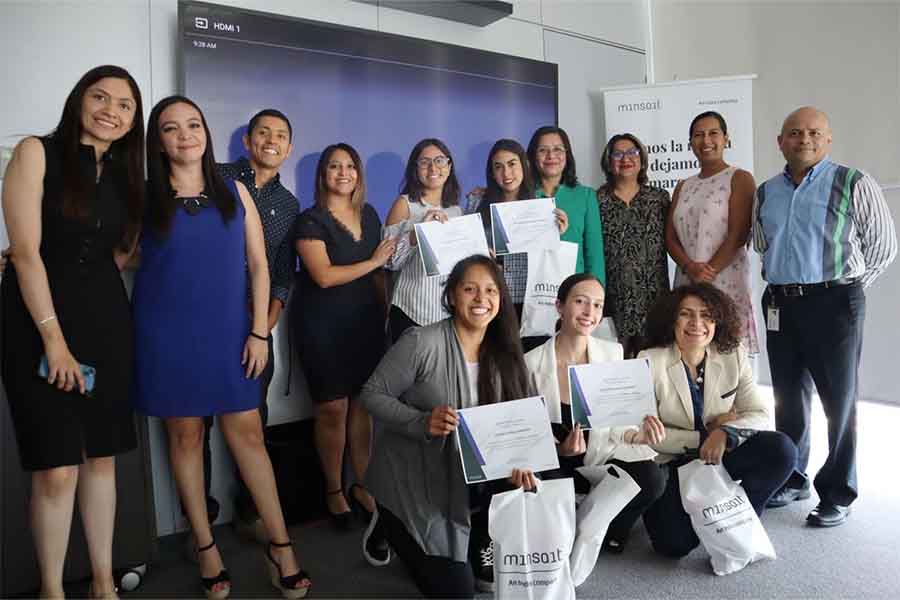 Son premiadas por proyecto que busca igualdad de género