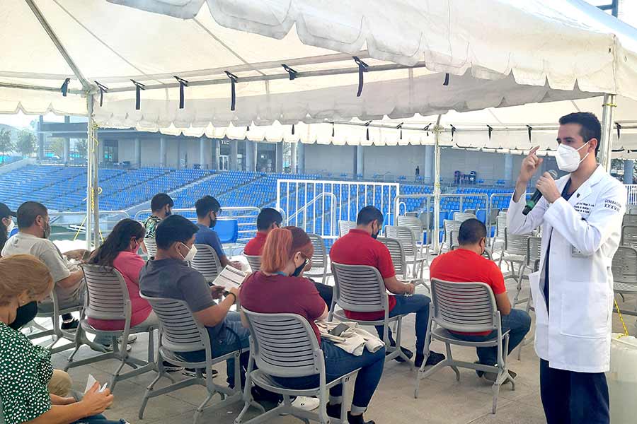 Integrantes de Tec Salud participaron en la vacunación Covid en el Tec.