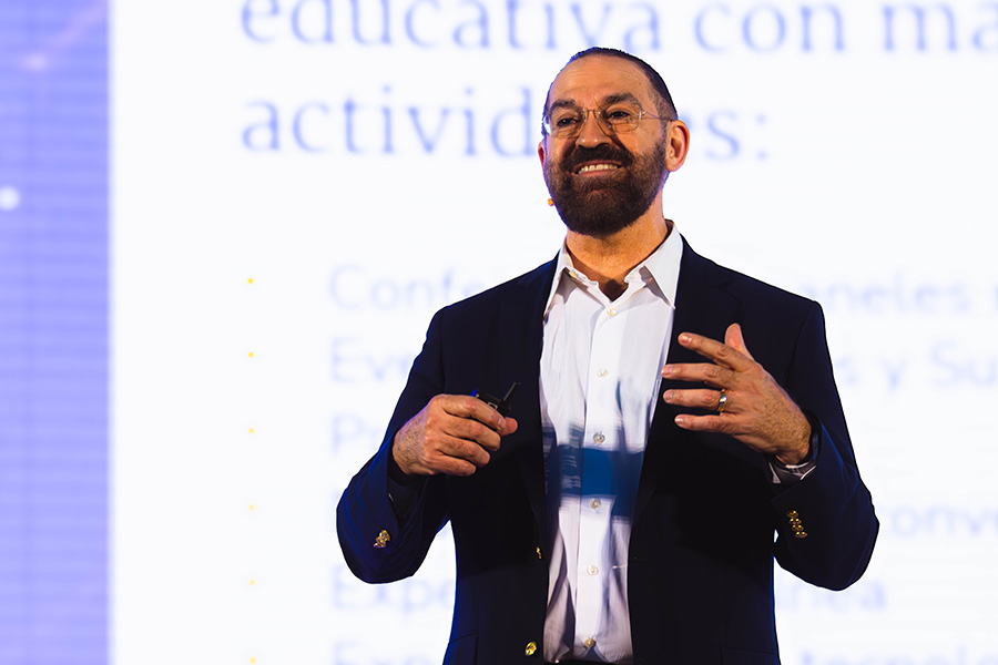 Jos&eacute; Escamilla, en el IFE Conference