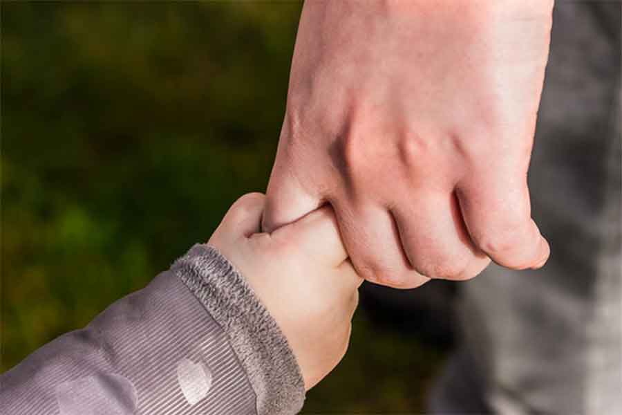 La Paternidad Afectiva mejora las relaciones entre padres e hijos