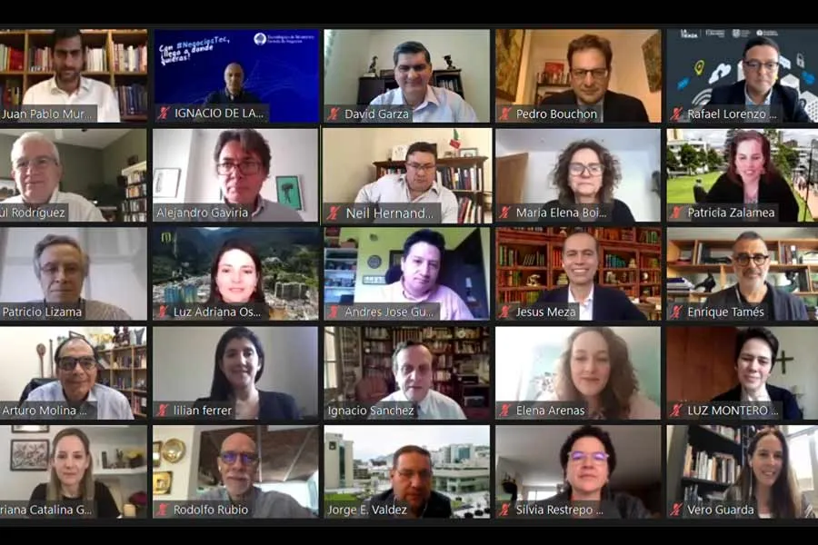 En la cumbre participaron directivos de las tres universidades.